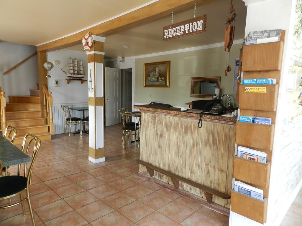 Auberge Chez Caro Sacre-Coeur Екстериор снимка