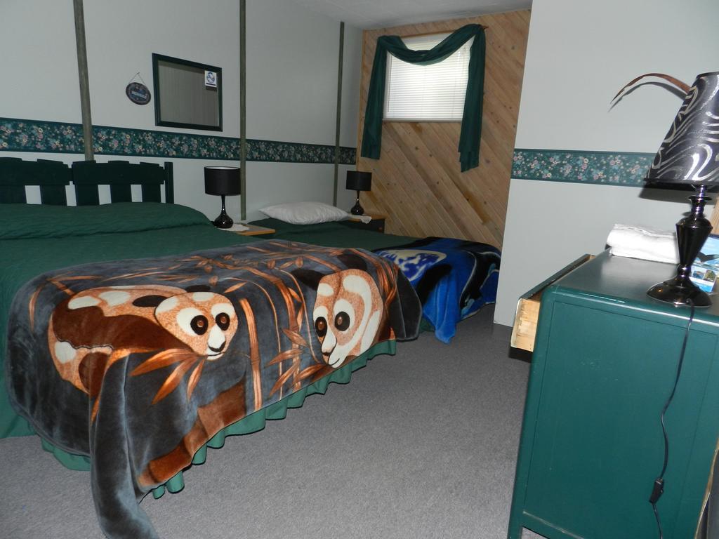 Auberge Chez Caro Sacre-Coeur Стая снимка