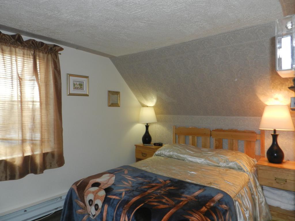 Auberge Chez Caro Sacre-Coeur Стая снимка