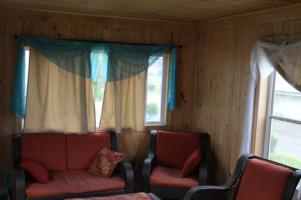 Auberge Chez Caro Sacre-Coeur Екстериор снимка